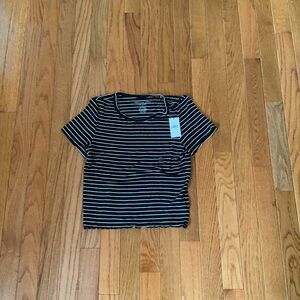 Women soft ribbed crop shirt